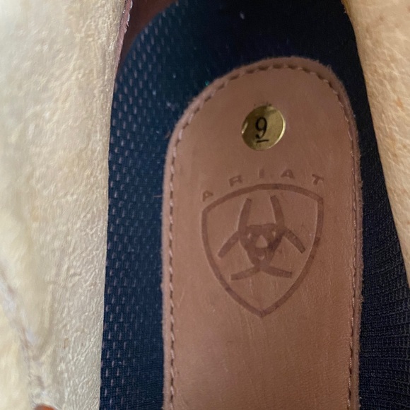 Ariat Brown Leather Lace Up Boots - Picture 2 of 7